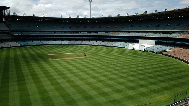 谁能拒绝这个落魄绝美小将军，想要亿元年薪，这个要求很过分吗.